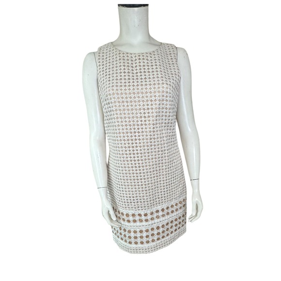 Vince Camuto Dresses & Skirts - Vince Camuto Dress Women's Size 10 Champagne Sheath Eyelet/Geo Embroidery Detail